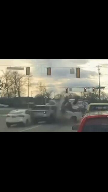 Woman mistakes gas and brake pedals causing 7 car crash in Fort Oglethorpe, GA.