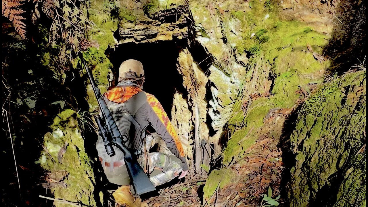 Sambar Hunting, Hidden Mine Shaft & Remote Bush Camping Adventure ⛏️🏕️🔥