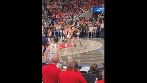 WNBA players are not a fan of Caitlin Clark😂👀