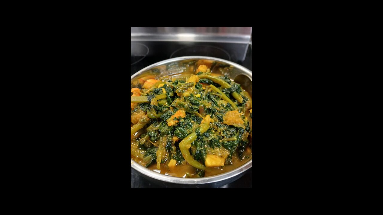 "fresh spinach garden to kitchen 😋 "