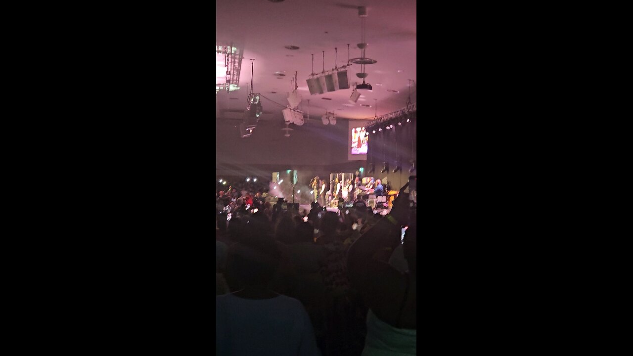 Ce ce Winans LIVE in Birmingham