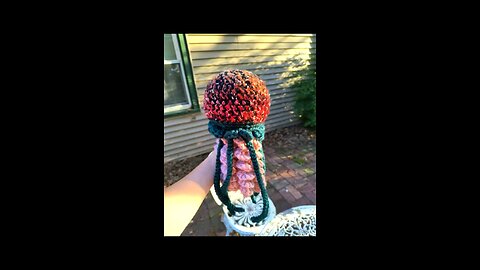 Berry-Jamming Jellyfish Amigurumi!
