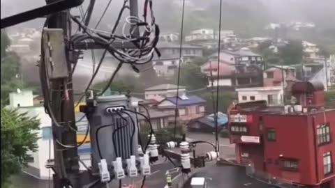 Deadly flood in CHINA😳