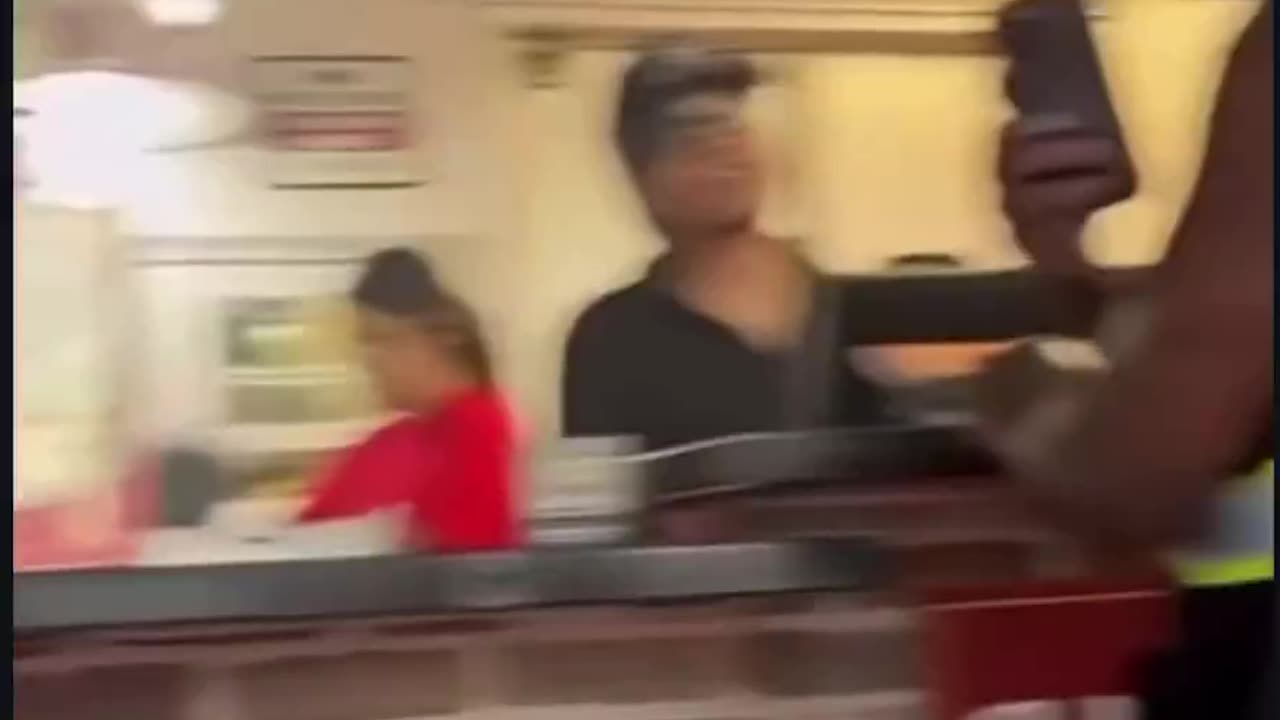 YAW BE BLOCKIN' MUH DRIVEWAY N SHEEEEIT!