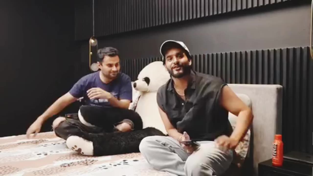 न्यू कार डिफेंडर