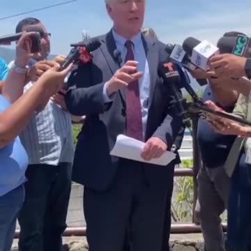 D) Senator Chris Hollen traveled all the way to El Salvador to only be rejected… 🤣