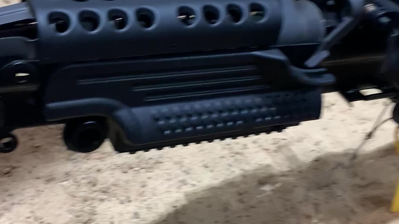 Shot Fair: Machine guns in Taurus Military Booth