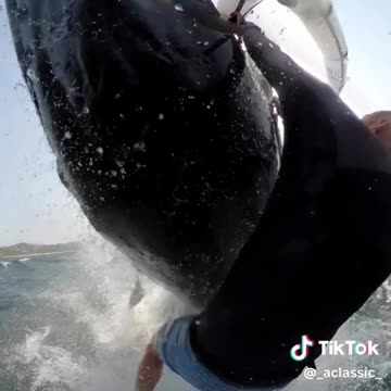 One in a Billion chance of this happening (via:@_aclassic_)