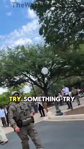 Politician Valentina Gómez burst into a Muslim protest in Texas