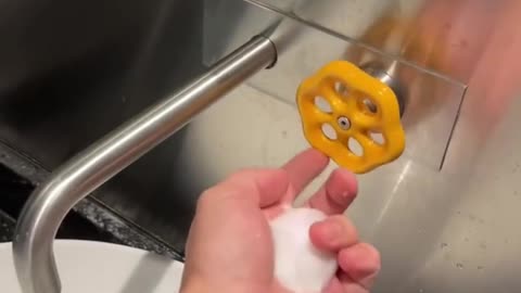 Faucet design is deeply flawed