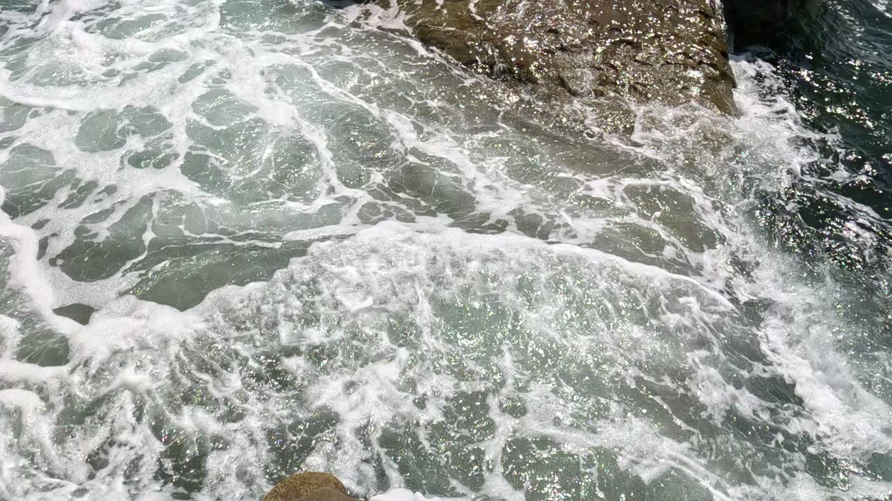 Whirlpool, Waves, and Ocean Reef Views. #whirlpool #waves #sunshine
