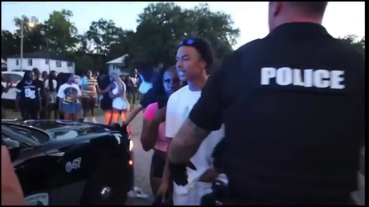 This is the full video of the Charleston, South Carolina teen takeover