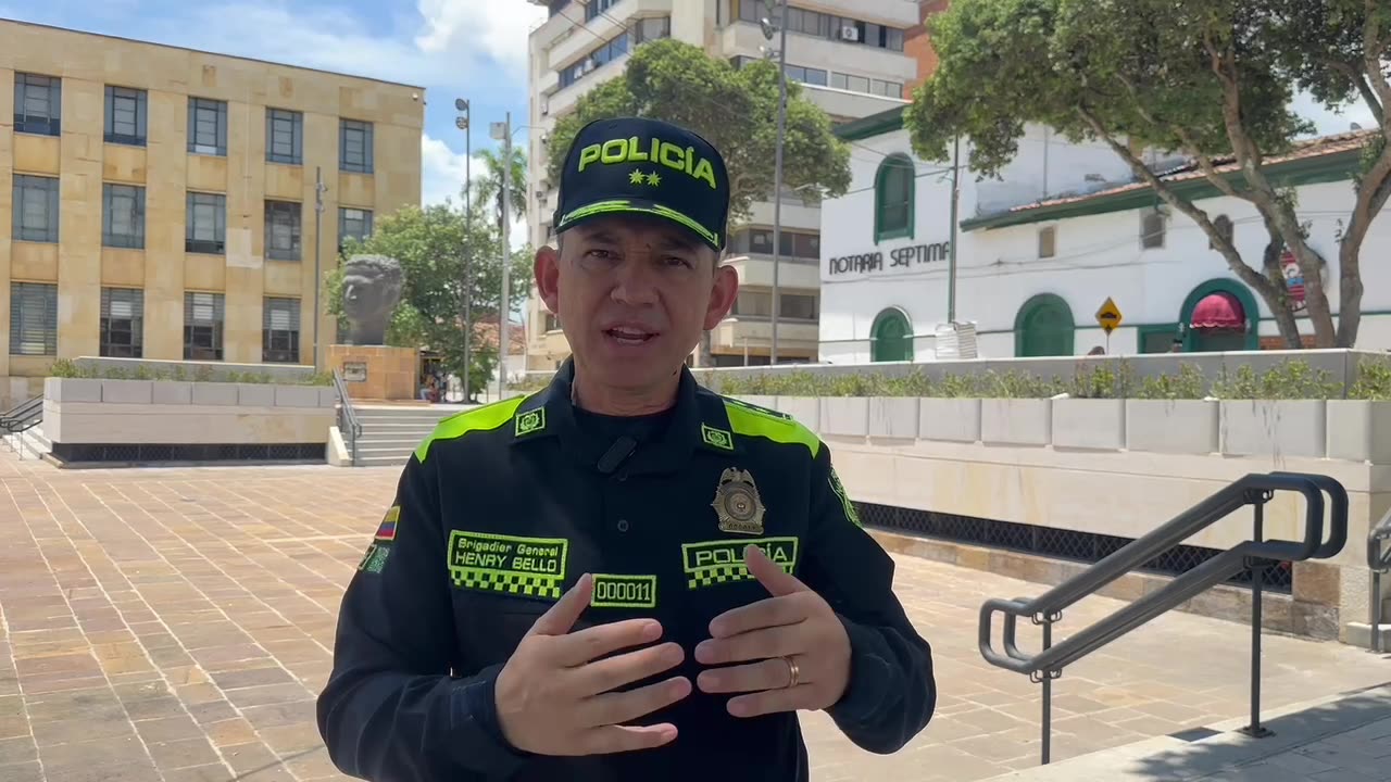 Video: alias ‘Batman’ sobrevive a caída 40 metros tras robar $24 millones en joyas en Bucaramanga