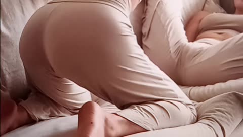 2 friends doing Mellow yoga