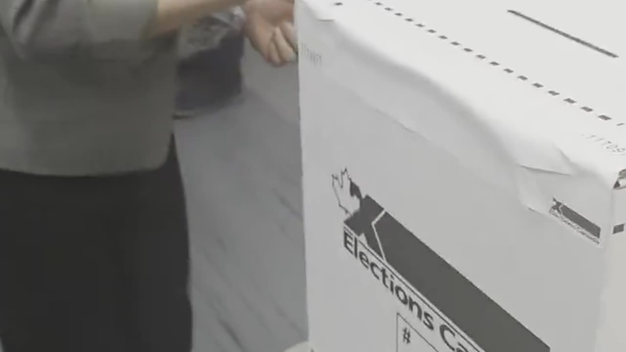 Giving people pencils to mark their ballots! 🤬