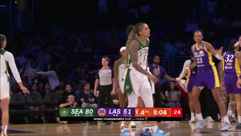 👀 Gabby Williams exits with ankle injury | Seattle Storm vs LA Sparks, WNBA women's basketball