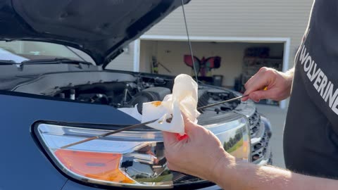 Lessons in Liberty Automotive. 2022 Ford Explorer XLT 4WD Motor Oil Change, and Installing the ValvoMax Oil Change System Quick Twist Oil Drain Plug Part 6 of 6 on Friday, 07/04/2025, at 18:39 EDT 🦅🗽🇺🇸.