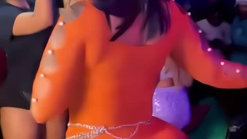 Queen vee bosset