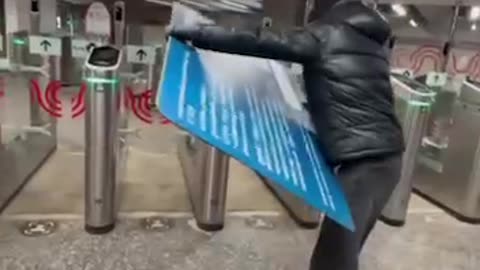 Perfect gift for the person who always misplaces their credit cards