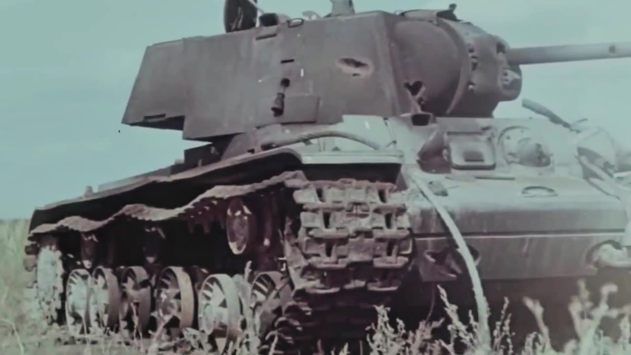 Original color footage of Soviet armor knocked out on the approach to Stalingrad in late Summer 1942