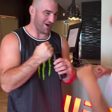 Sean Strickland’s Wholesome Moment with a Young Fan at the UFC PI