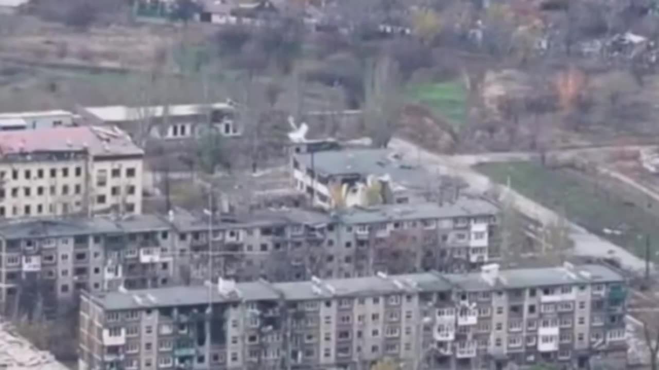 Footage of Russian terrorists hitting residential high-rise buildings in Myrnohrad,