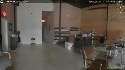 Body cam shows Keokuk Police responding to deer break-in at hair salon
