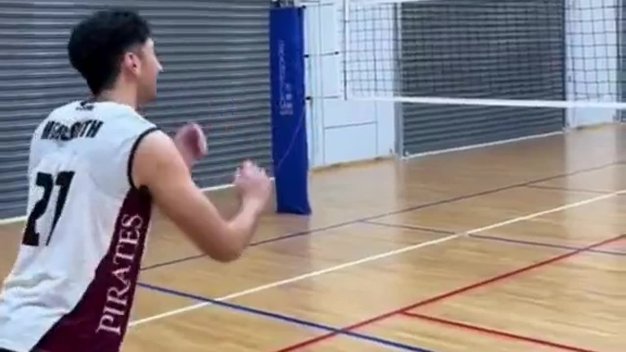 Men smashing the ball over a women’s volleyball net!😂 Did you know the nets are different heights?🏐🤔