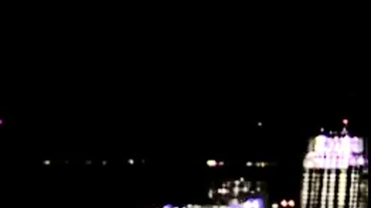 🤔🛸 HELP! Can Anyone Explain These Craft Landing On A Building?! | TheTruthAbove