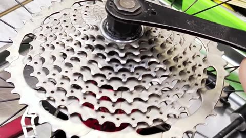 How to install a cassette on a bicycle.