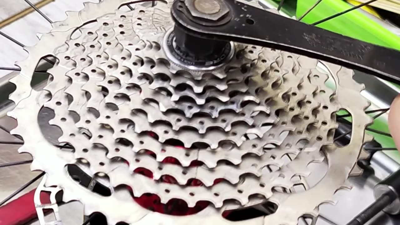 How to install a cassette on a bicycle.