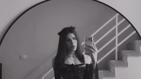 Spectacular moment of a tgirl to a party