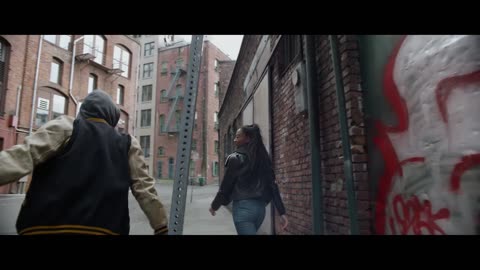 Ed Sheeran - Shape of You (Official Music Video)
