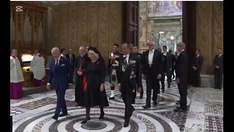 King Charles Prays with the Pope — A Historic Meeting After 500 Years