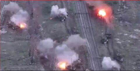 Video shows the strike on a Russian military convoy launching attack in Kupyansk direction