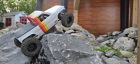 NEW build on the rocks! SCX24 hilux out for the first time!