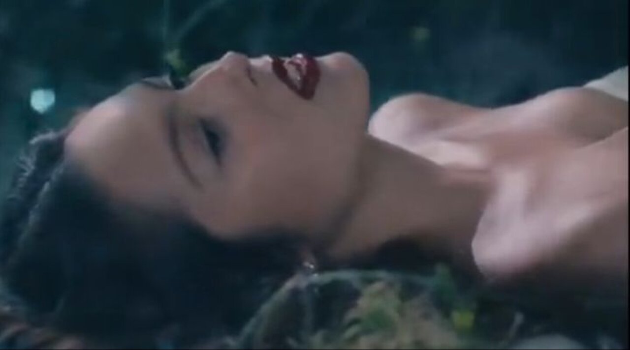 Olivia Rodrigo obsessed (Official Music Video)