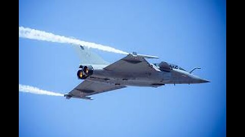 A French PM, and the art of getting stuck in Rafael fighter jet