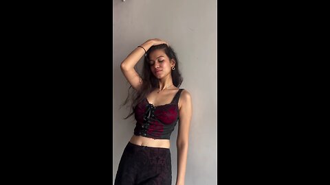 🔥🔥 Hot Indian Girl Dance Moves That Will Blow Your Mind! 💃🇮🇳 #DanceFever