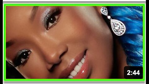 PFIZER DEATH JABBED STAR STROKES OUT ON STAGE