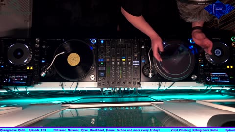 Vinyl Vinnie @ Rokagroove Radio Episode 207