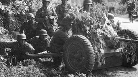 The PaK 36 – Why Soldiers Called It the “Army Door Knocker” WW2 DOKU HISTORY