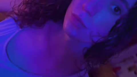 She love be a girl to you like that