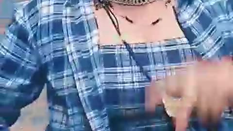 Kya bolate ho mere Aage Piche