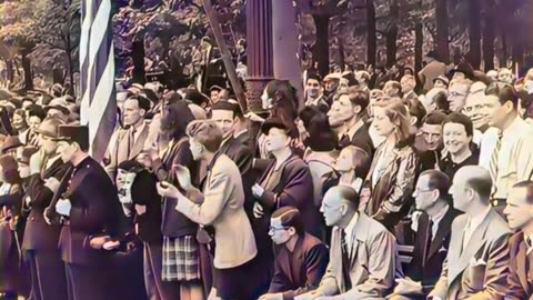 Paris celebrates liberation 1944 🇫🇷 28th Infantry Division 🎖️ #ColourizedFootage