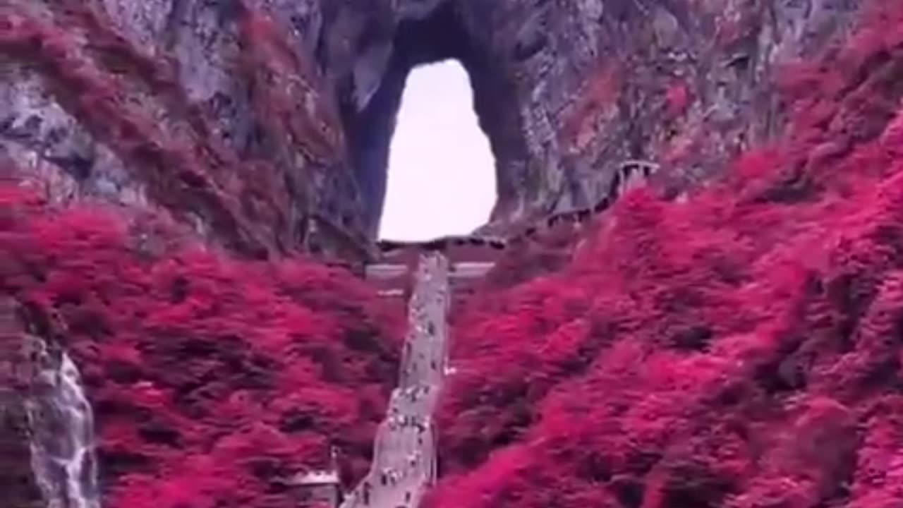 🇨🇳 GATEWAY TO HEAVEN, TIANMEN MOUNTAIN, CHINA