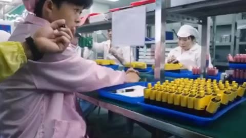 Factory workers in Shenzhen test as many as 10,000 vapes each day.💨