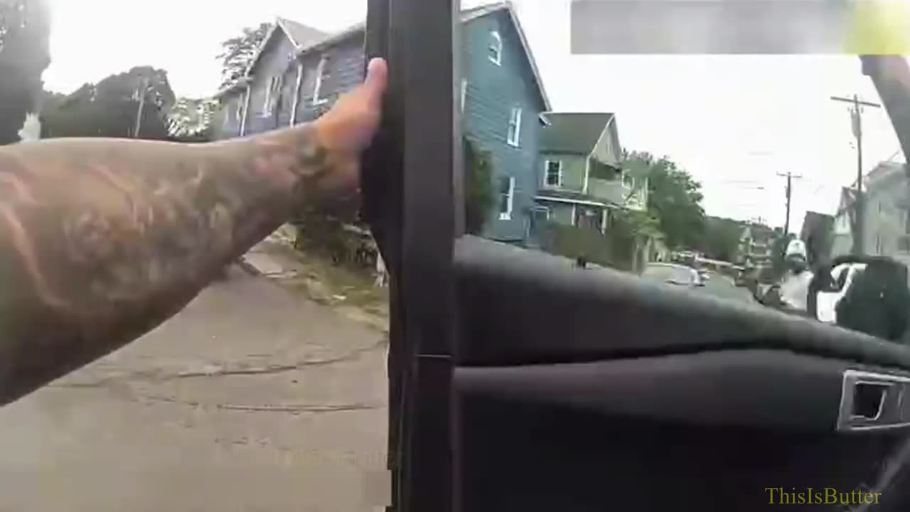 A man was arrested for drugs after he fled from a traffic stop