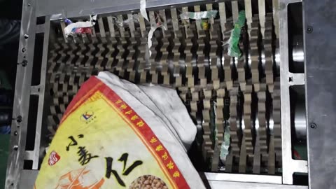 Twin-Shaft Shredder for Woven Bags!