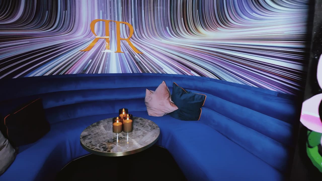 Step Inside Roberto’s Cocktail Bar | Leicester’s Hottest New Venue! 🍸🔥